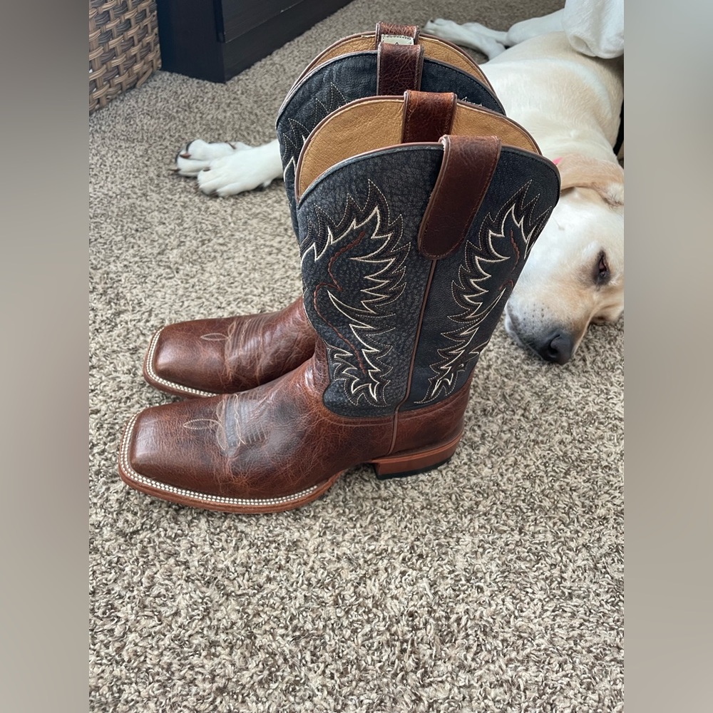 Cody James leather slip on boots